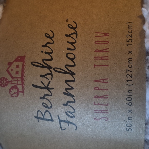 Berkshire Farmhouse Sherpa Throw in Gray and White - Picture 3 of 7